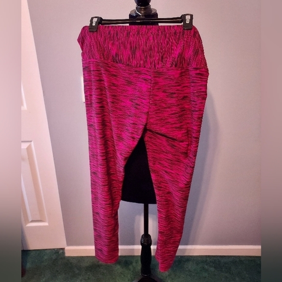 No Boundaries XXXL(21) Pink/Black V-Front Cross Over Leggings - Picture 6 of 8